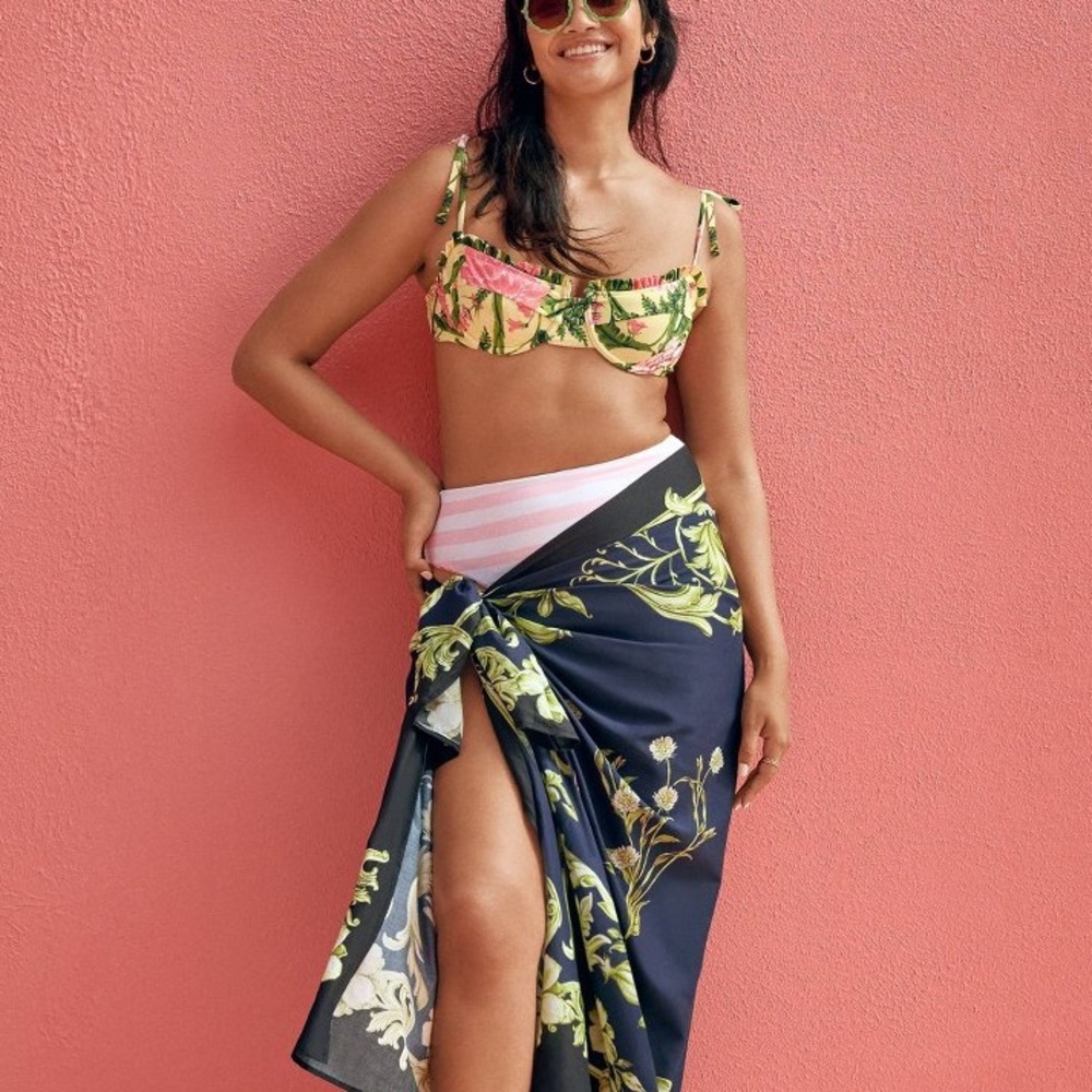 Agua Bendita x Target - Pareo